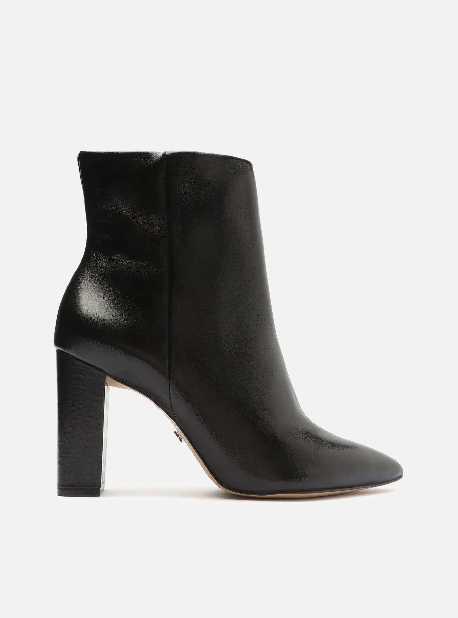 Sophia Black High Block Leather Bootie – Arezzo